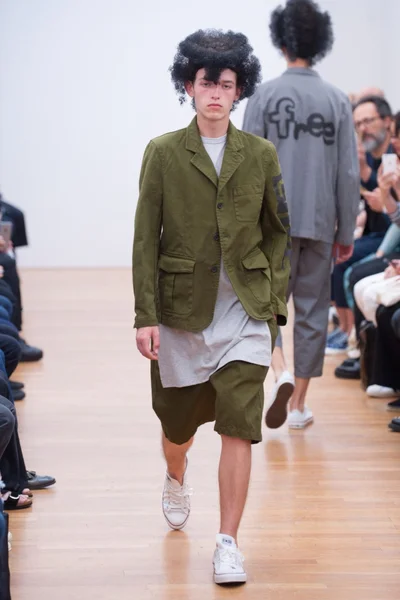 Look 54